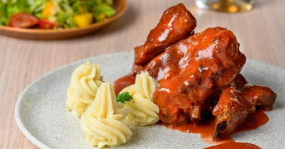 COSTILLAS-DE-CERDO-EN-SALSA-DE-PANELA-Y-JENGIBRE----restaurante-tartaruga