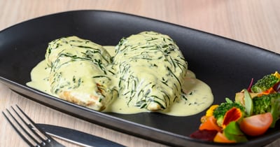 Suprema-de-Pollo-con-queso-y-espinacas---tartaruga-restaurante